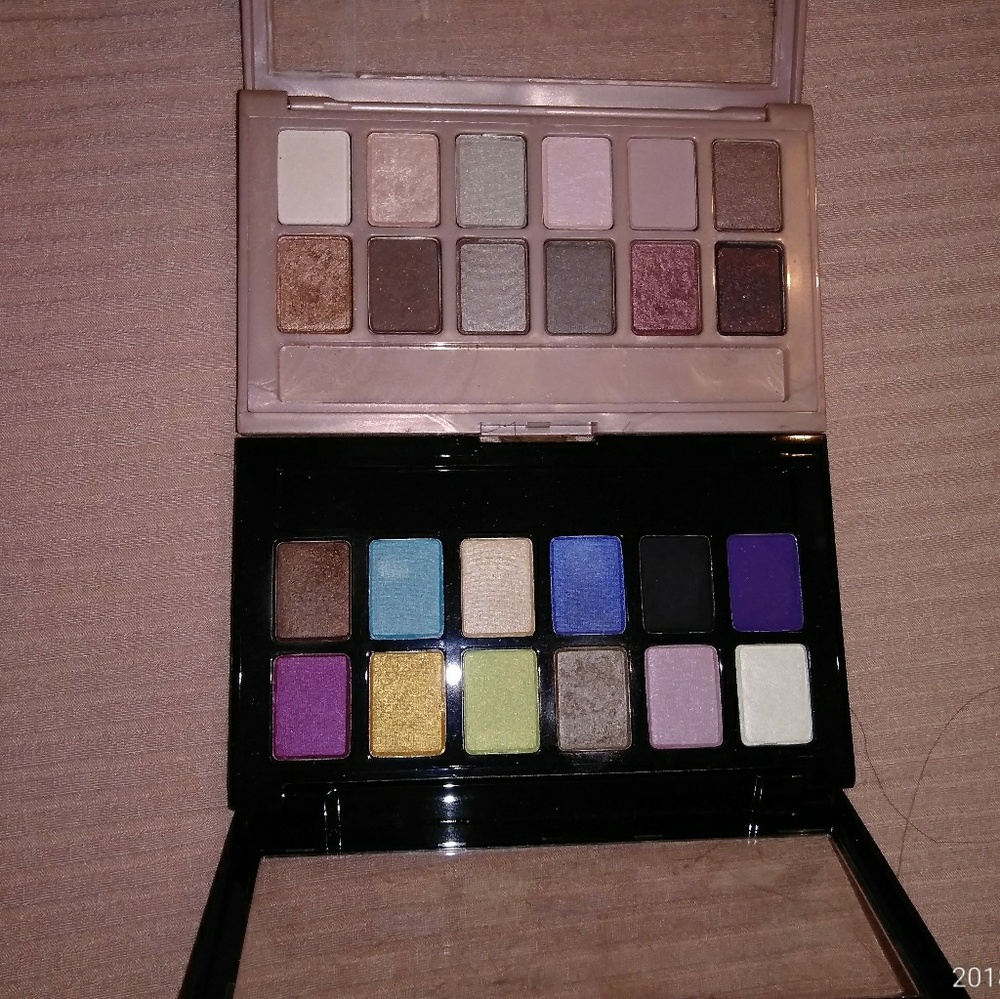 Make up - Picture 2 of 3